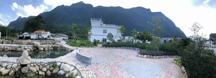 鄉(xiāng)村美了，秤架村村民群眾幸福感提升了。鐘履喜 攝.jpg